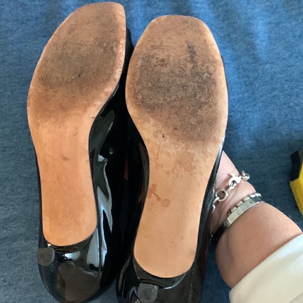 Stuart Weitzman kitten heel - Picture 4 of 4